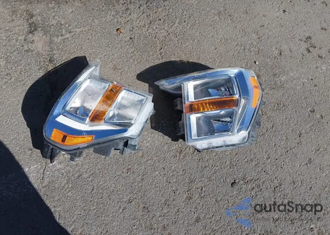 2022 Ford F-150 Xl z USA, uszkodzony, nr VIN 1FTFW1E53NKE59084